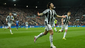 Jogadores do Newcastle em festa frente ao Qarabag