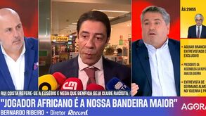 «A primeira vez que Rui Costa fala do caso Prestianni é à porta da farmácia do aeroporto. Isto é para lá de amadorismo...»