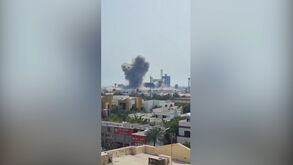 Vídeo mostra o momento da explosão após míssil iraniano atingir agência de segurança no Bahrein