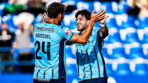 Jogadores do Vizela a celebrar 