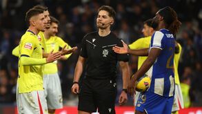 O penálti polémico sobre Fofana: a opinião de Iturralde González