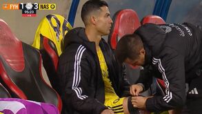 Cristiano Ronaldo saiu lesionado no triunfo do Al Nassr frente ao Al Fayha