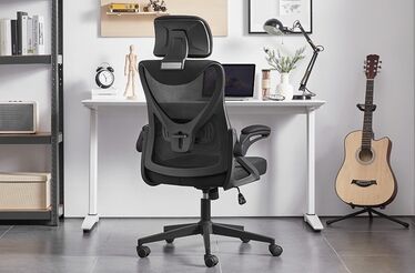 Cadeira ergonómica Yaheetech para conforto profissional na secretária