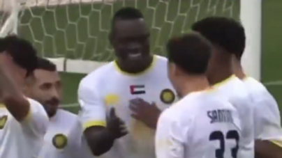 Olha quem marcou: Balotelli já fatura nos Emirados Árabes Unidos