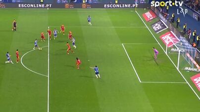 Deniz Gül festejou... mas não contou: o golo anulado ao FC Porto por 8 centímetros
