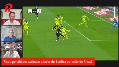 Apito Record: as queixas do Benfica sobre penáltis e a discordância no lance de Deniz Gül