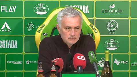 José Mourinho: «É muito difícil anular uma diferença que pode ser de 12 pontos...»