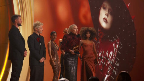 «Certifiquem-se de que são ouvidas»: Lady Gaga deixa mensagem às mulheres ao receber Grammy  