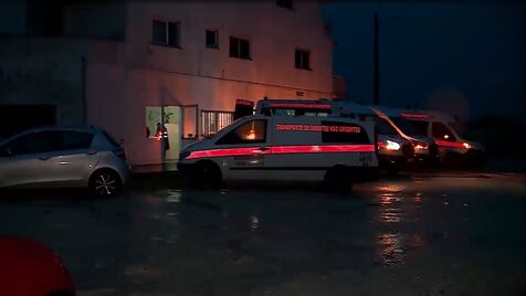 Mais de 20 idosos retirados de lar que ficou sem telhado