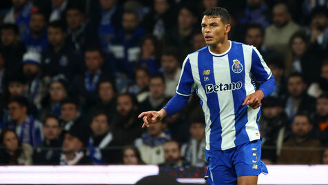 Thiago Silva de luto pela morte da mãe - FC Porto - Jornal Record