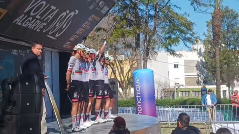 Forte apoio a João Almeida e armada portuguesa da Emirates na Volta ao Algarve