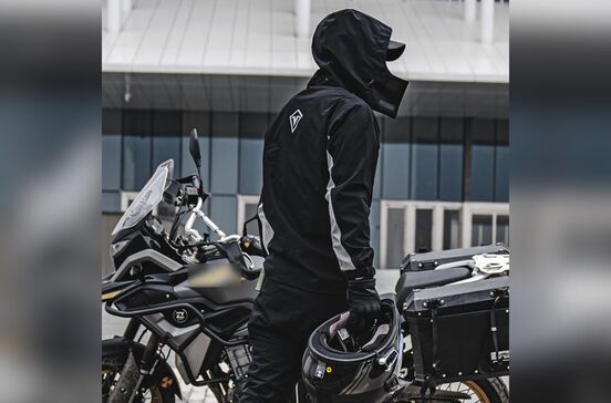 Fato de chuva Sulaite, solução para tempestades disponível no AliExpress