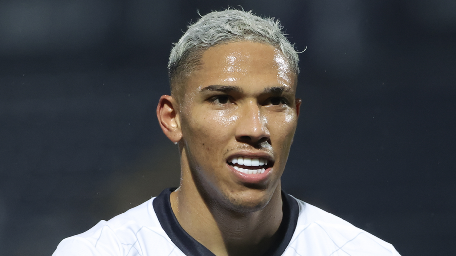 Sorriso, extremo do Famalicão