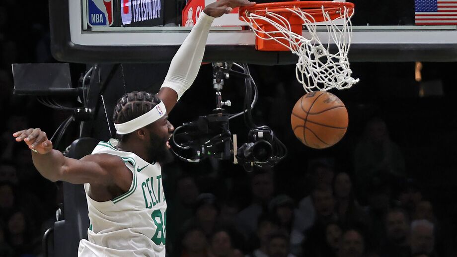 Neemias Queta contribui para vitória dos Celtics frente aos Bucks