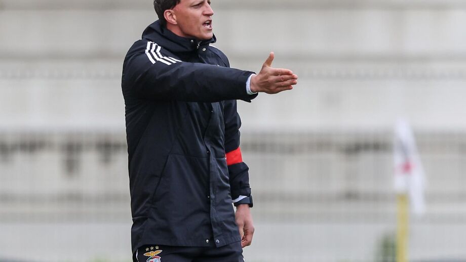 Vítor Vinha, treinador dos sub-19 do Benfica