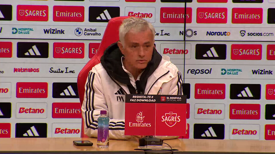 Na véspera de defrontar o Alverca, o treinador do Benfica comentou o embate entre Sporting e FC Poro