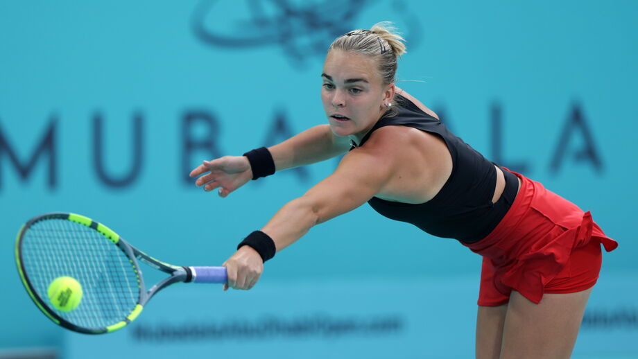 Sara Bejlek conquista título em Abu Dhabi após vitória contra Ekaterina Alexandrova
