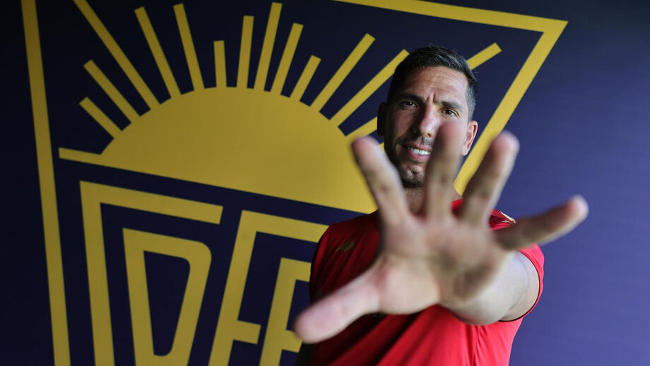 Robles atingiu a marca dos 50 jogos pelo Estoril