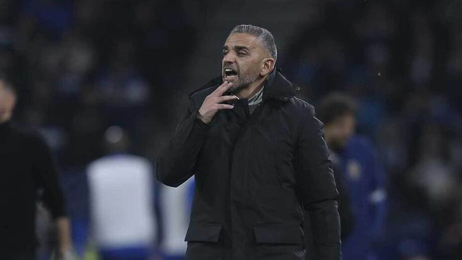 Rui Borges vai escolher os substitutos de Suárez e Geny Catamo