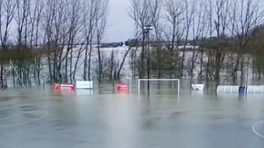 Cheias em Santarém danificam campos de ténis, padel e futebol