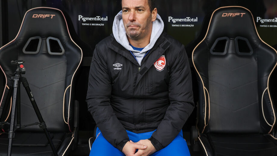 Petit, treinador do Santa Clara