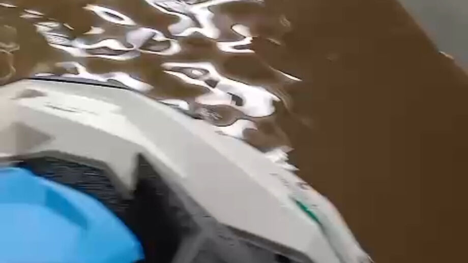 Instalações continuam alagadas e os prejuízos são enormes