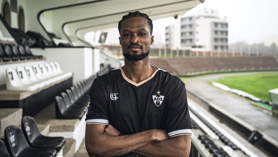 John Arthur já veste a nova camisola