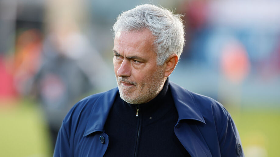 José Mourinho reage após jogo com Santa Clara