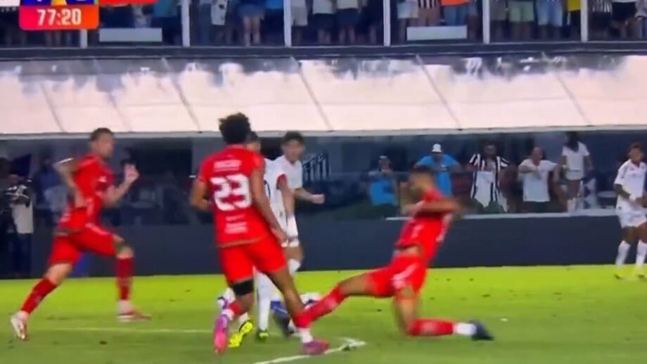Internacional brasileiro ficou muito queixoso no relvado, mas acabou por recuperar