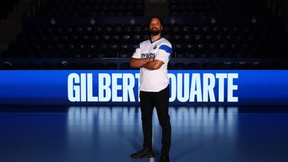 Gilberto Duarte regressa ao FC Porto, dez anos depois