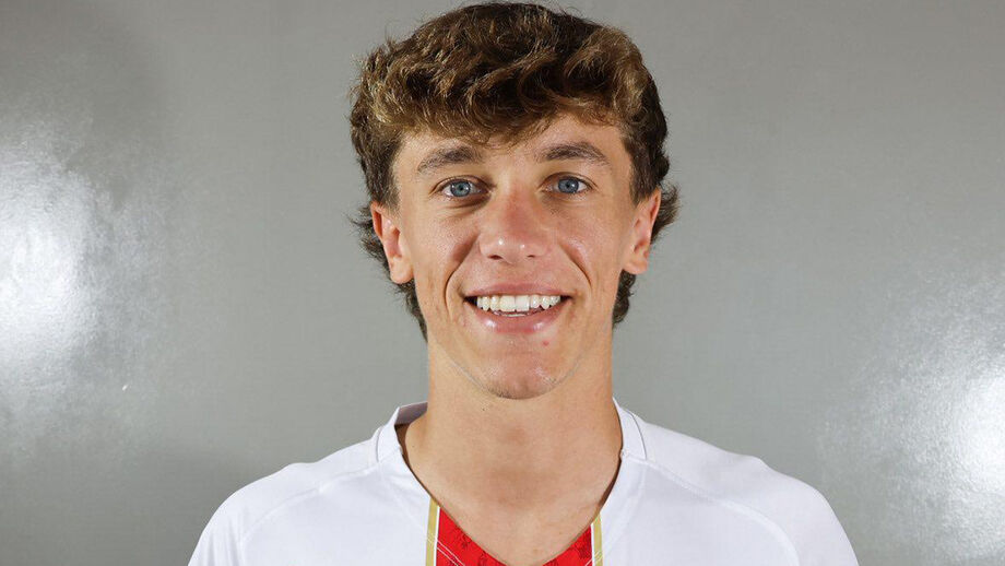 Jordan van der Gaag cumpriu 100 jogos com a camisola da U. Leiria