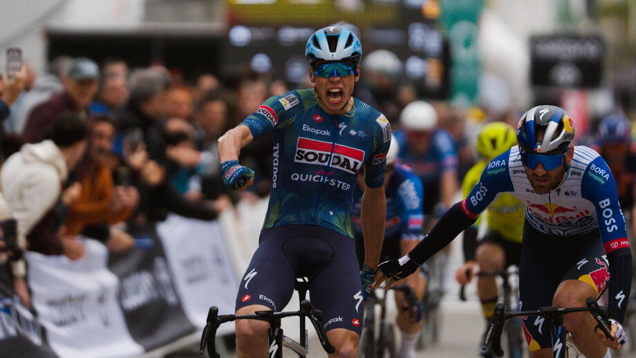 Paul Magnier venceu ao sprint a 1.ª etapa da Volta ao Algarve