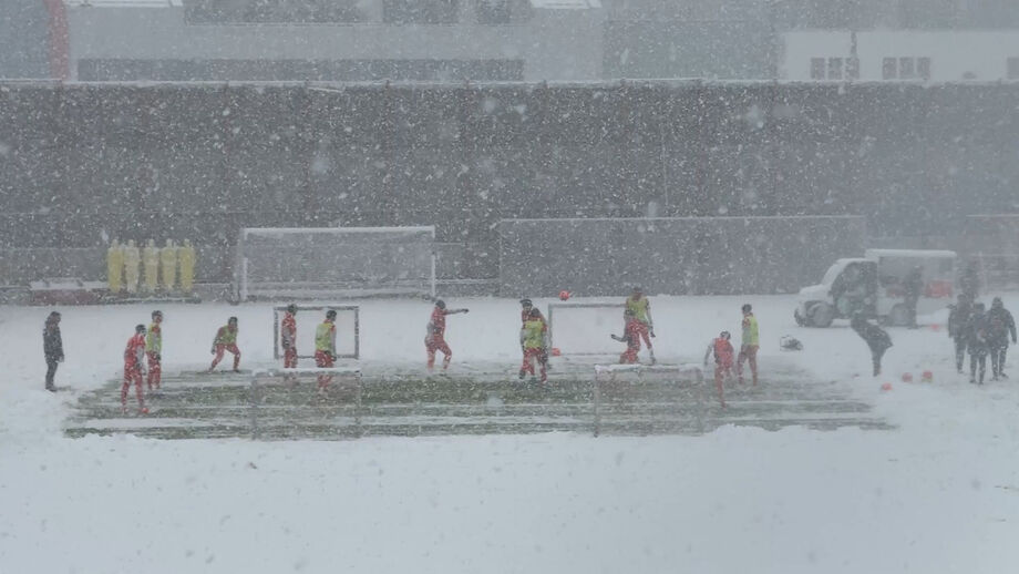 Vincent Kompany pediu aos jogadores para não correrem riscos 
