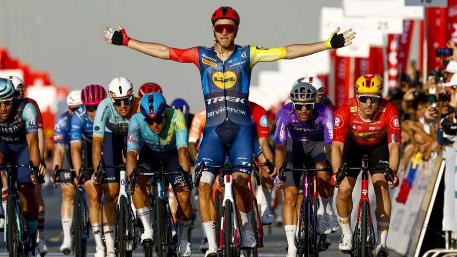 Jonathan Milan vence mais uma etapa nos Emirados