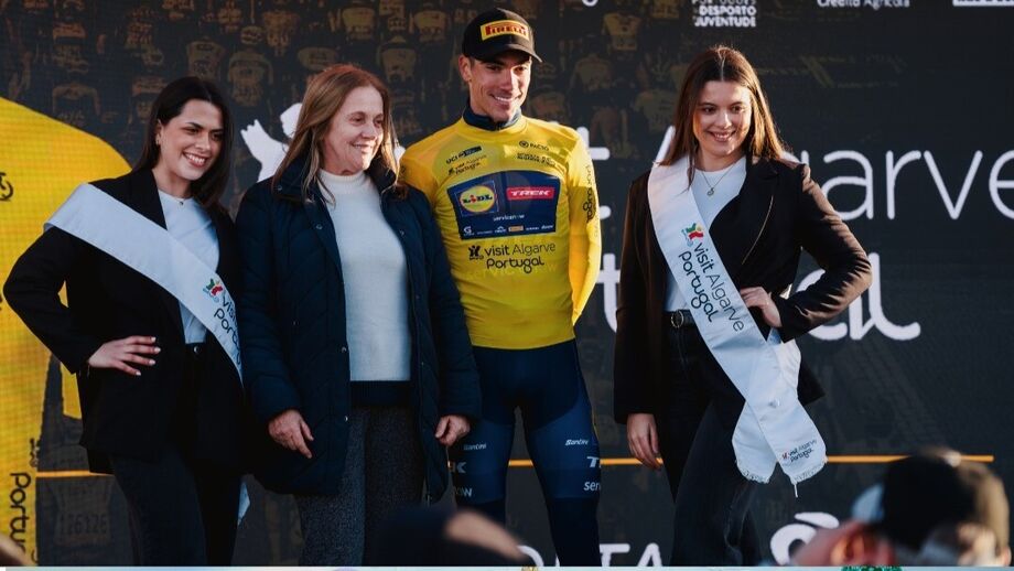 Juan Ayuso é o camisola amarela