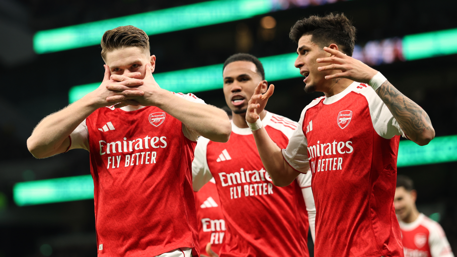 O festejo de Gyökeres no Tottenham-Arsenal