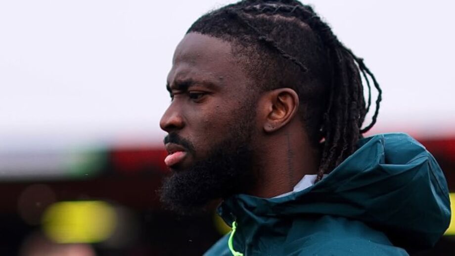 Tolu Arokodare recebeu mensagens de teor racista recebidas após a derrota por 1-0 frente ao Crystal Palace