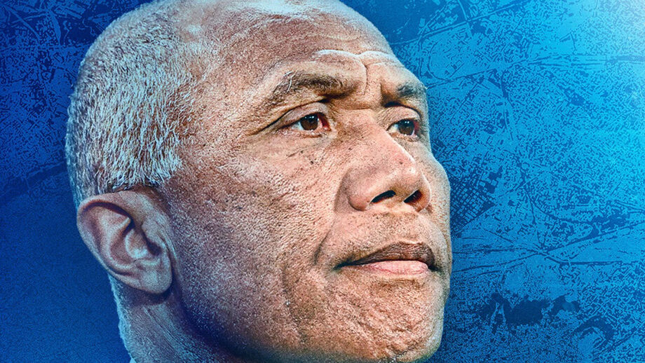 Antoine Kombouaré  assume comando do Paris FC 