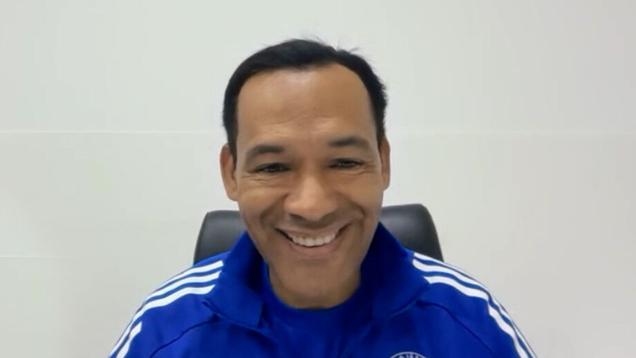 Treinador do Al Sharjah e antigo adjunto de Mourinho em entrevista a Record