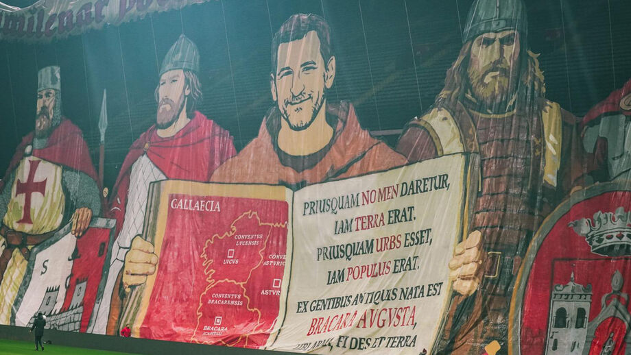 A coreografia que os adeptos do Sp. Braga tinham preparada para o dérbi com o V. Guimarães