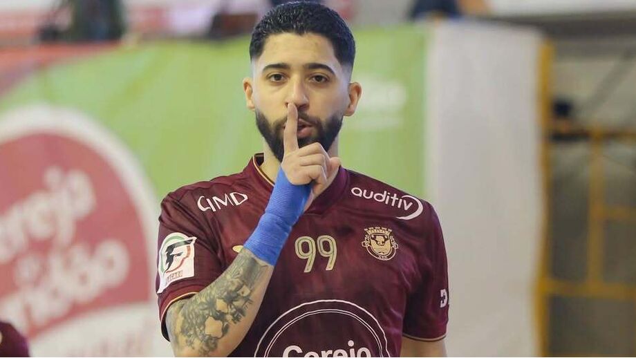 Caio Pedro marcou no regresso ao Fundão