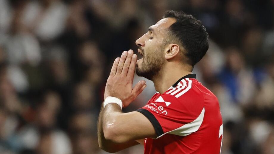 Pavlidis reage durante  o jogo com o Real Madrid