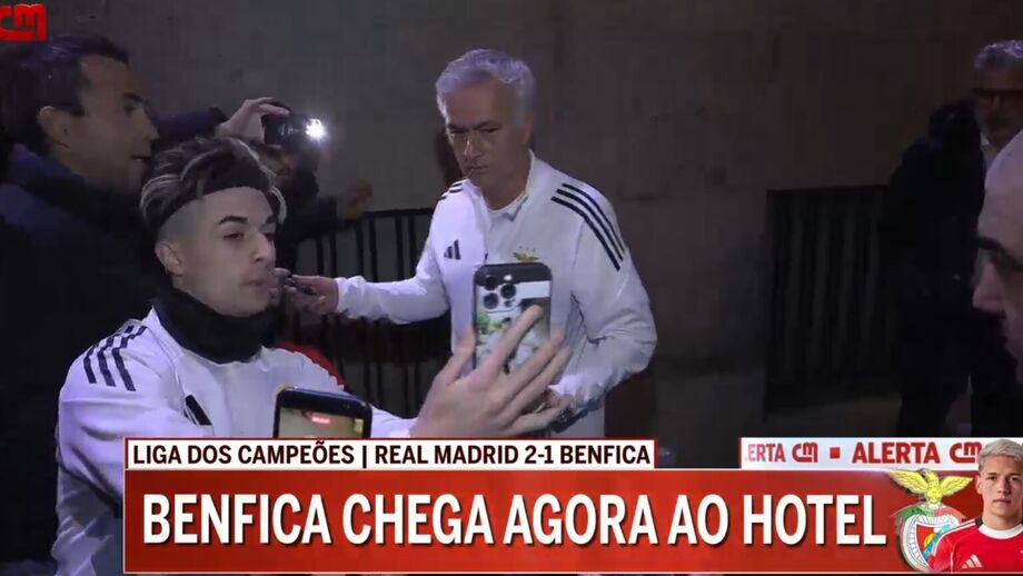 CMTV capta imagens do treinador do Benfica no hotel em que as águias estão instaladas em Madrid