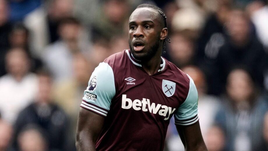 Michail Antonio reforça o Al Sailiya após paragem por acidente