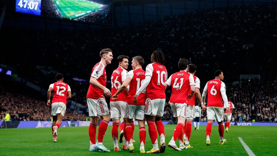 Craque do Arsenal recorda troca de camisolas