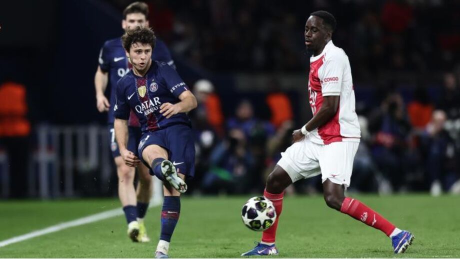 João Neves (PSG) em ação frente ao Monaco