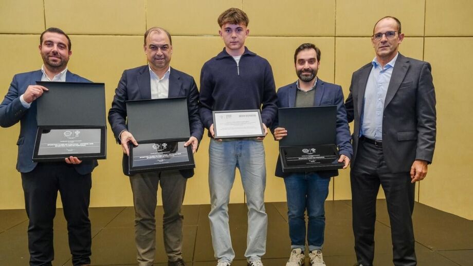 Sporting recebe distinção de entidade formadora 5 estrelas