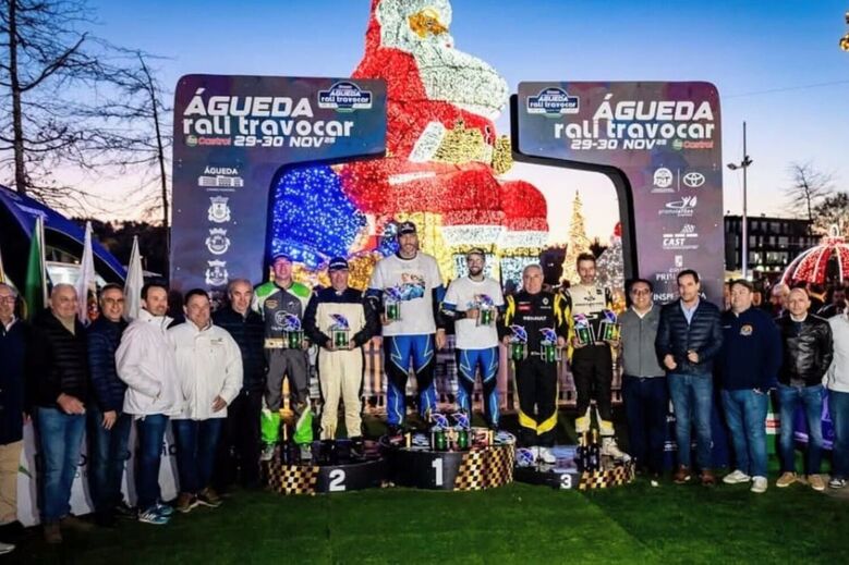 Pilotos celebram pódio no Rali de Águeda, evento que gera impacto económico considerável