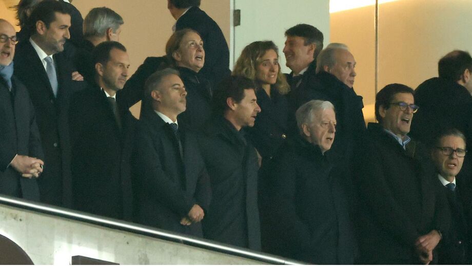 Montagem de Frederico Varandas como Calimero exibida no Porto Canal