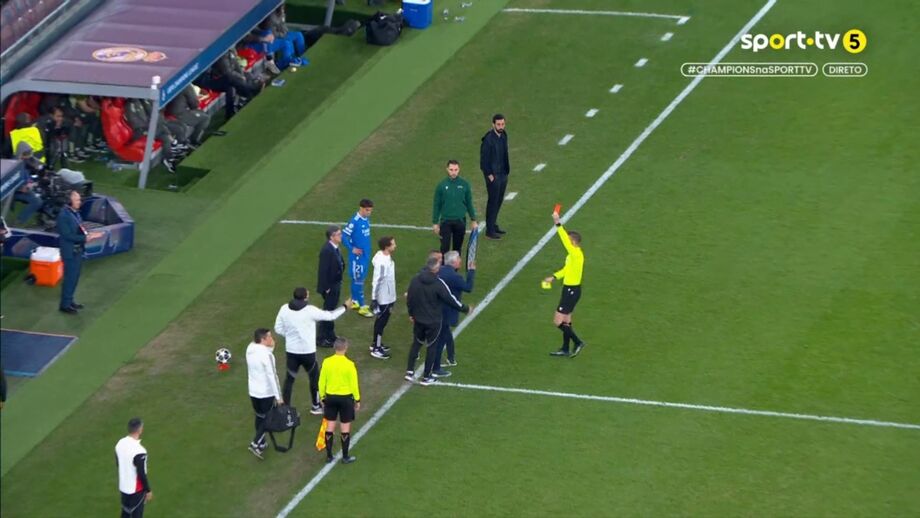 José Mourinho expulso no Benfica-Real Madrid